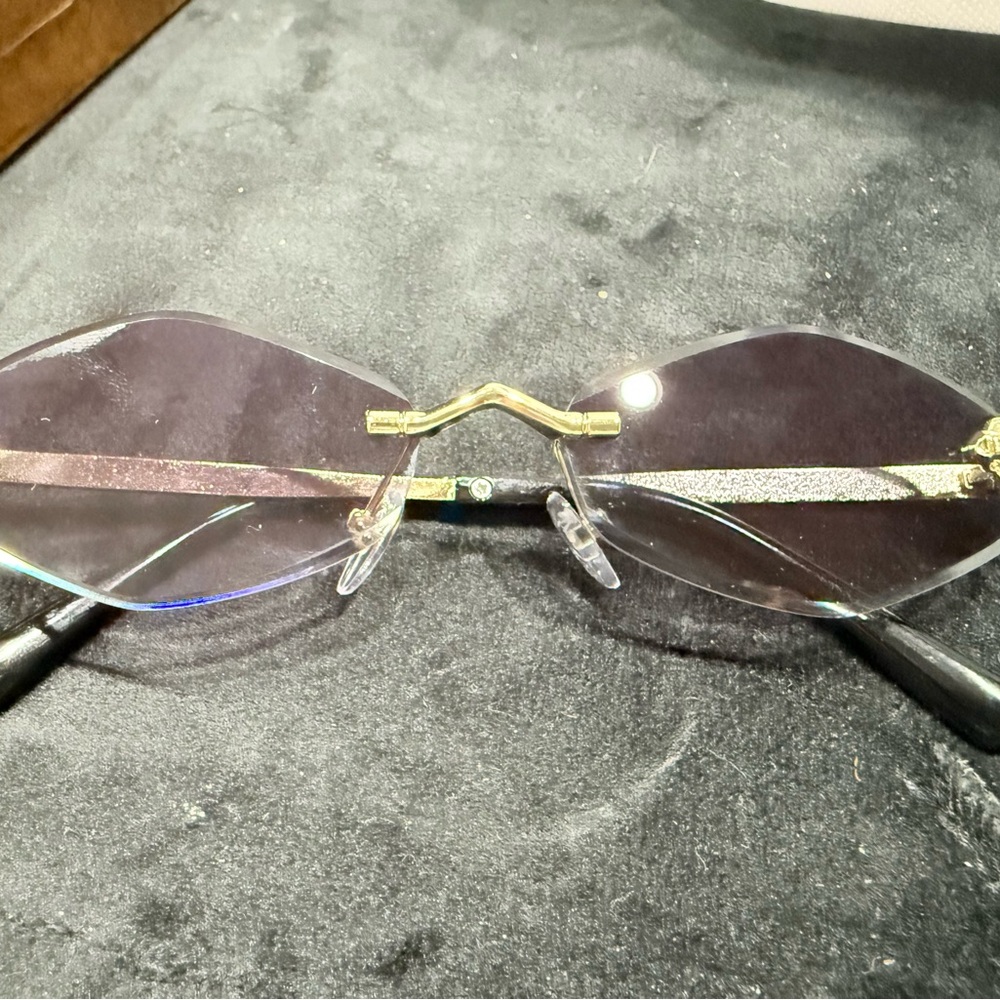 Elegant Gold and Purple Women's Sunglasses